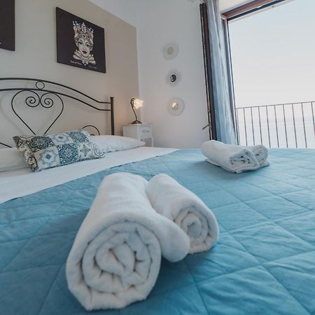 Tra La Rocca E Il Mare Di Cefalu Bagian luar foto
