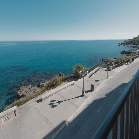 Tra La Rocca E Il Mare Di Cefalu Bagian luar foto